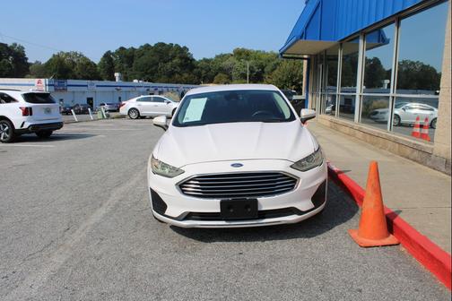 2020 Ford Fusion SE FWD