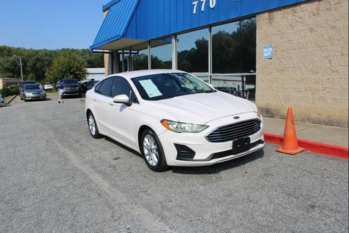 2020 Ford Fusion SE FWD