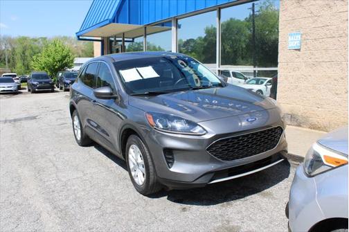 2021 Ford Escape SE