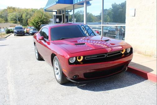 2021 Dodge Challenger SXT