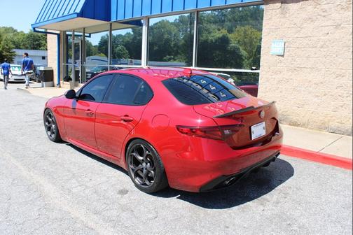 2017 Alfa Romeo Giulia Ti