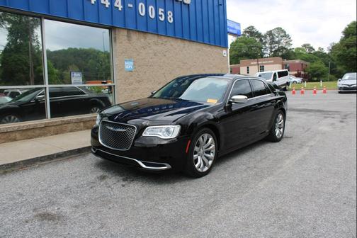 2018 Chrysler 300 Touring