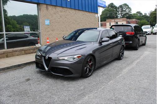 2017 Alfa Romeo Giulia Ti