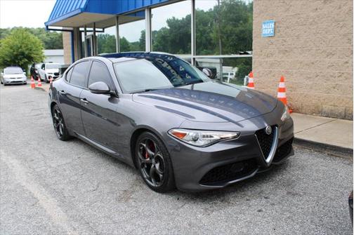 2017 Alfa Romeo Giulia Ti
