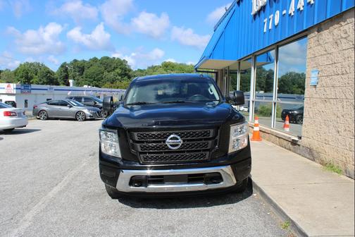 2021 Nissan Titan SV