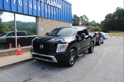 2021 Nissan Titan SV
