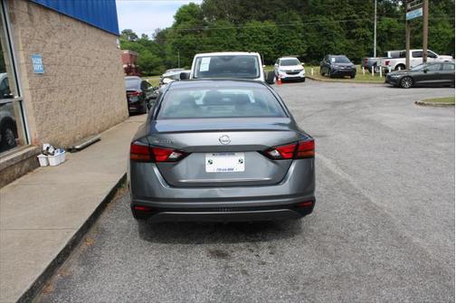 2022 Nissan Altima 2.5 S Sedan