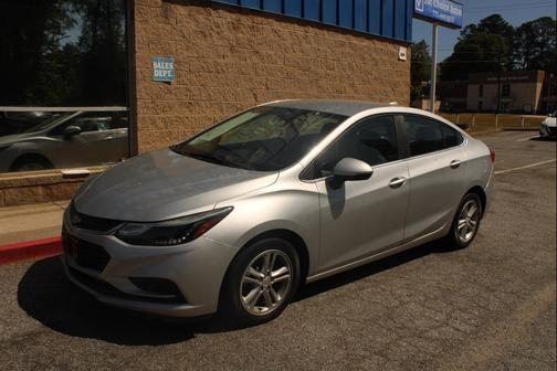Silver 2017 Chevrolet Cruze LT
