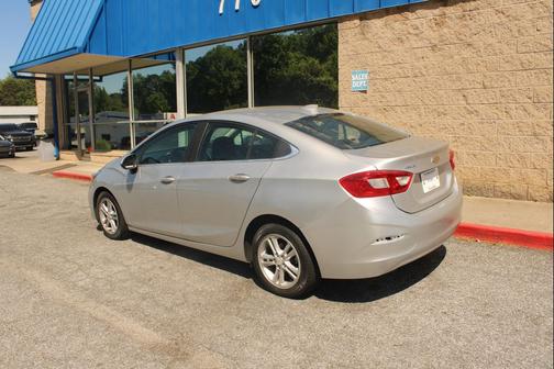 Silver 2017 Chevrolet Cruze LT