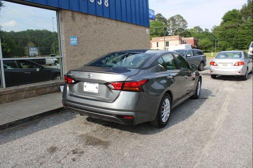 2022 Nissan Altima S FWD