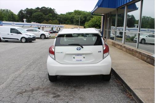 2016 Toyota Prius c One