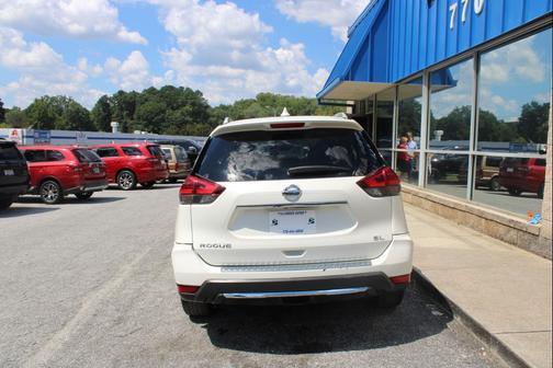 2017 Nissan Rogue SL