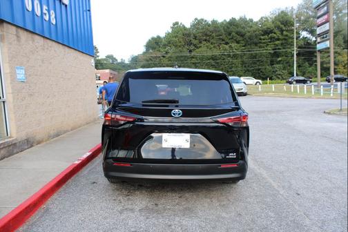 2022 Toyota Sienna XLE