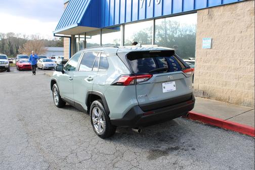 2022 Toyota RAV4 XLE