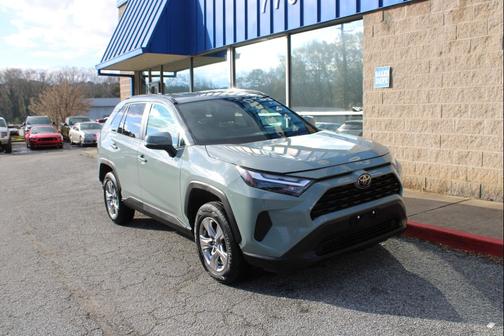 2022 Toyota RAV4 XLE