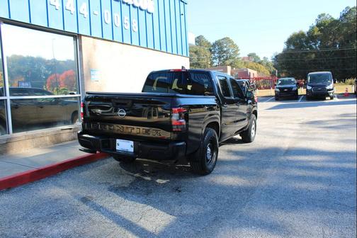 2022 Nissan Frontier S