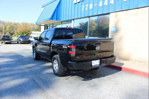 2022 Nissan Frontier S