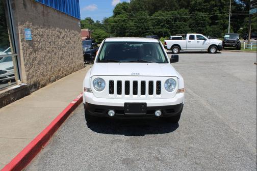 White 2016 Jeep Patriot Latitude