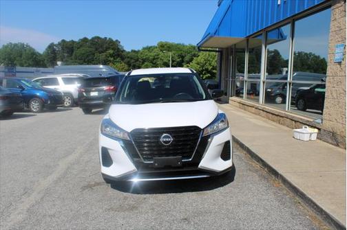 2023 Nissan Kicks S