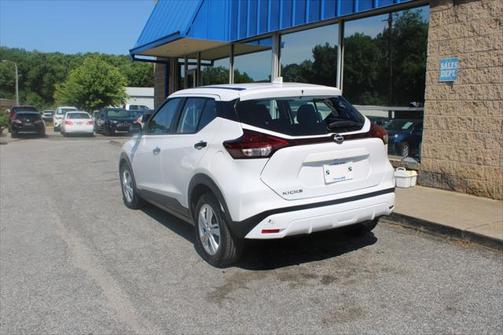 2023 Nissan Kicks S
