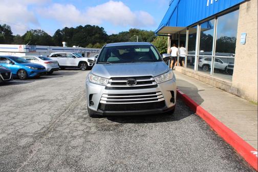 2019 Toyota Highlander LE