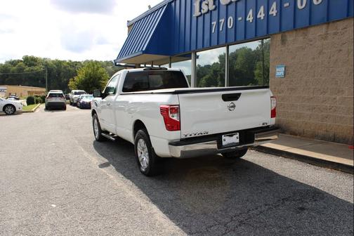 2017 Nissan Titan SV
