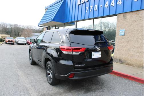 2019 Toyota Highlander LE