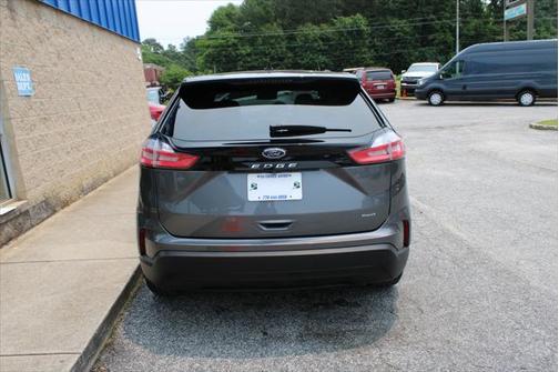 2021 Ford Edge SE