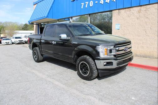 Black 2019 Ford F-150 XLT