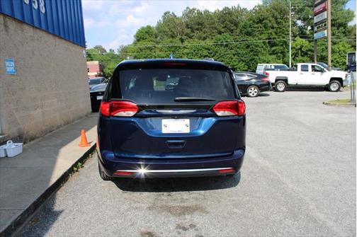 2018 Chrysler Pacifica Touring-L