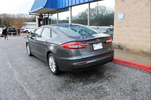 2020 Ford Fusion SE FWD