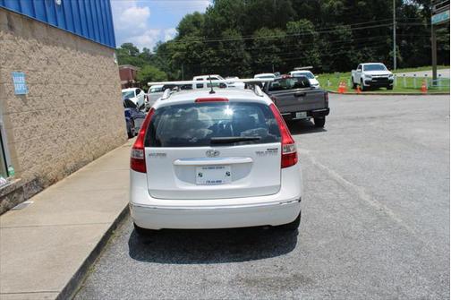 2011 Hyundai Elantra Touring 4dr Wgn Auto SE