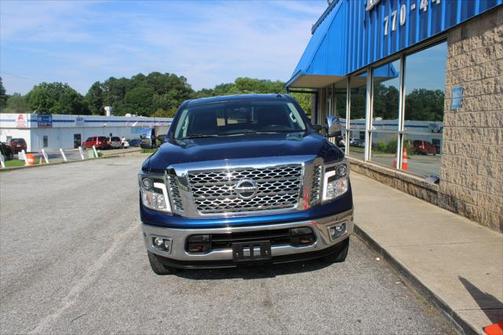 2018 Nissan Titan SL