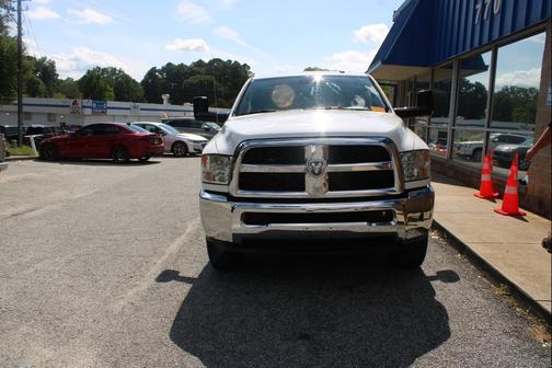 2017 RAM 2500 Tradesman 4x4 Crew Cab 8 Box