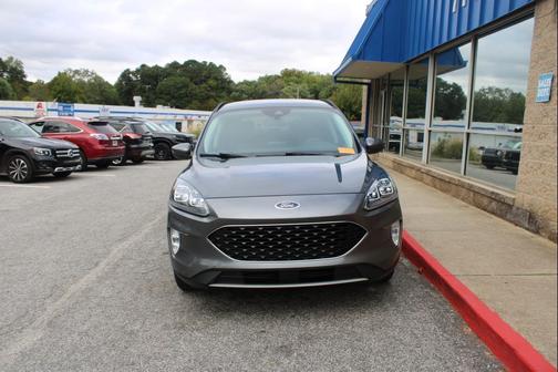 2022 Ford Escape Titanium