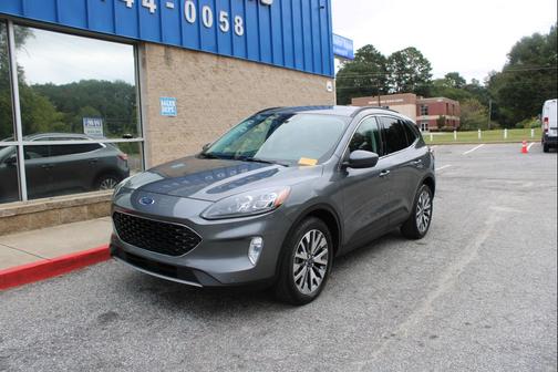 2022 Ford Escape Titanium