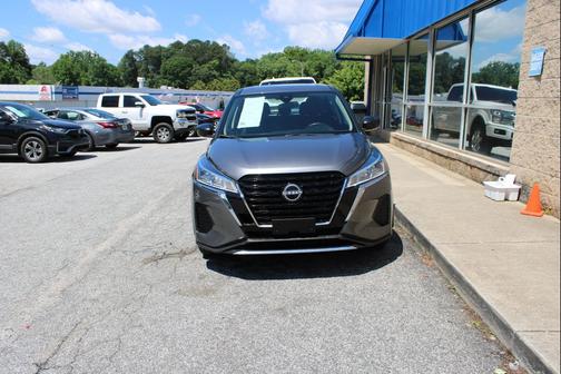 2023 Nissan Kicks S