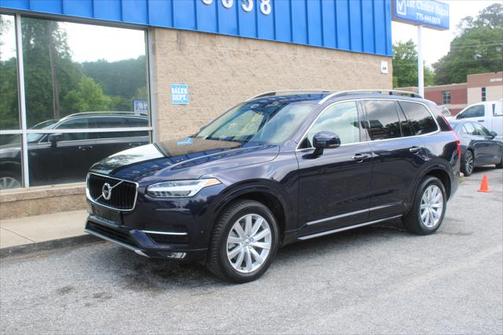 2017 Volvo XC90 T6 Momentum