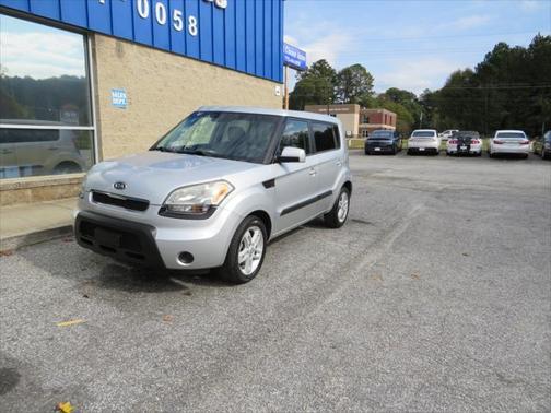2011 Kia Soul +