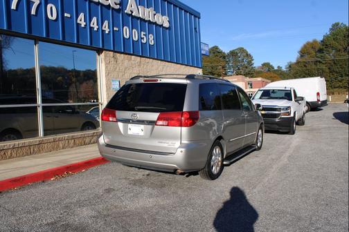 2004 Toyota Sienna XLE