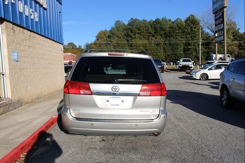 2004 Toyota Sienna XLE