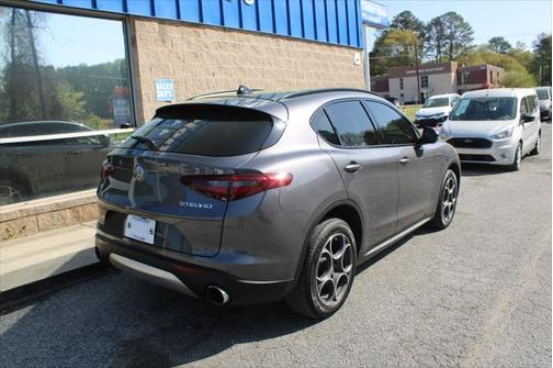 2018 Alfa Romeo Stelvio Sport