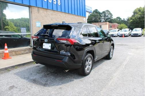 2022 Toyota RAV4 Hybrid LE