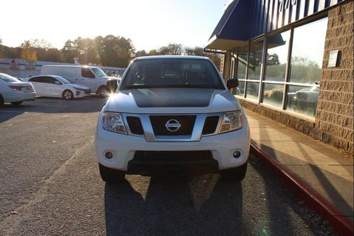 2021 Nissan Frontier SV