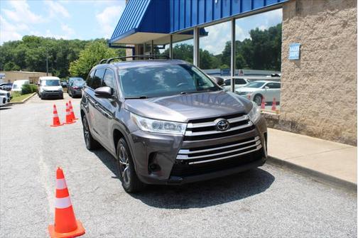 2019 Toyota Highlander LE