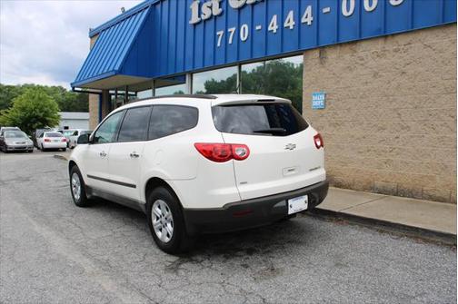 2011 Chevrolet Traverse LS