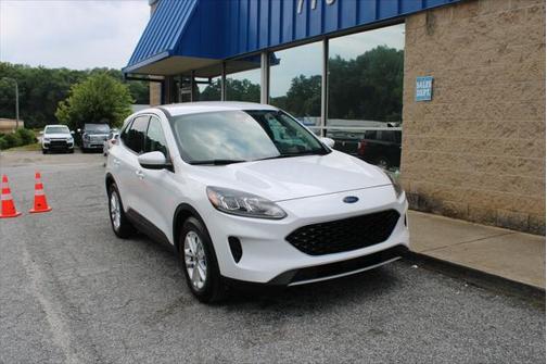 2020 Ford Escape SE
