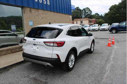 2020 Ford Escape SE