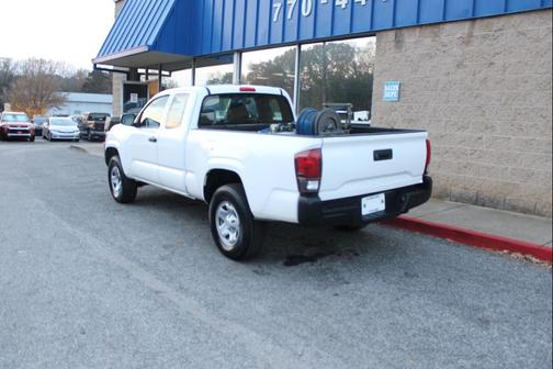 2018 Toyota Tacoma SR
