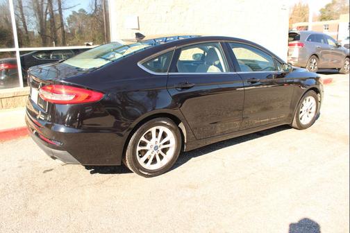 2020 Ford Fusion SE FWD